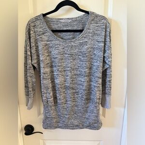 XS Athleta Full Pocket Sweatshirt/Sweater